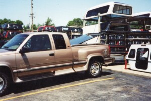 198-1998 GMC Sierra 1500 Stepside with a tonneau cover